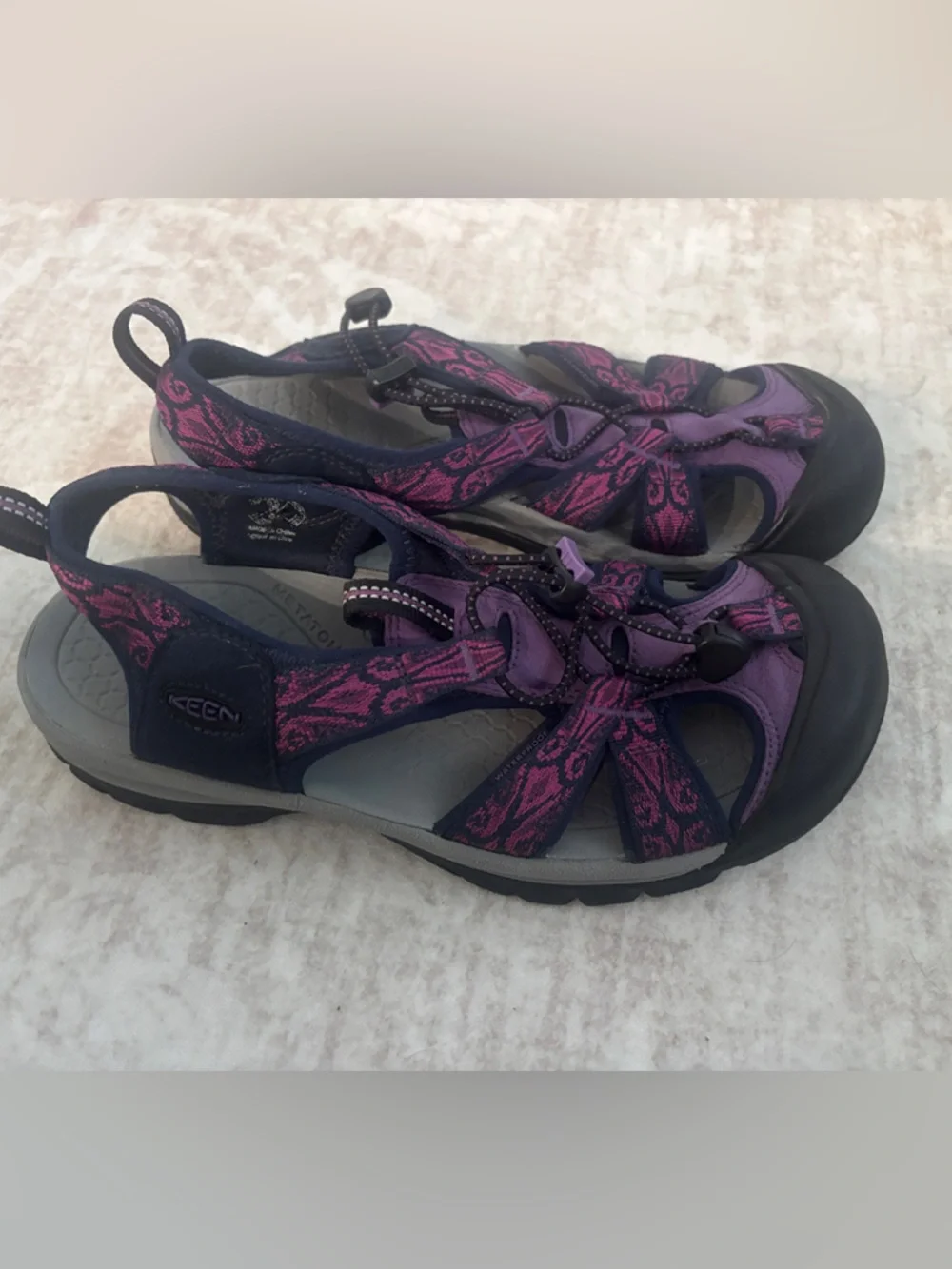 Keen Women's Purple and Black Outdoor Sport Sandals - Picture 1 of 2